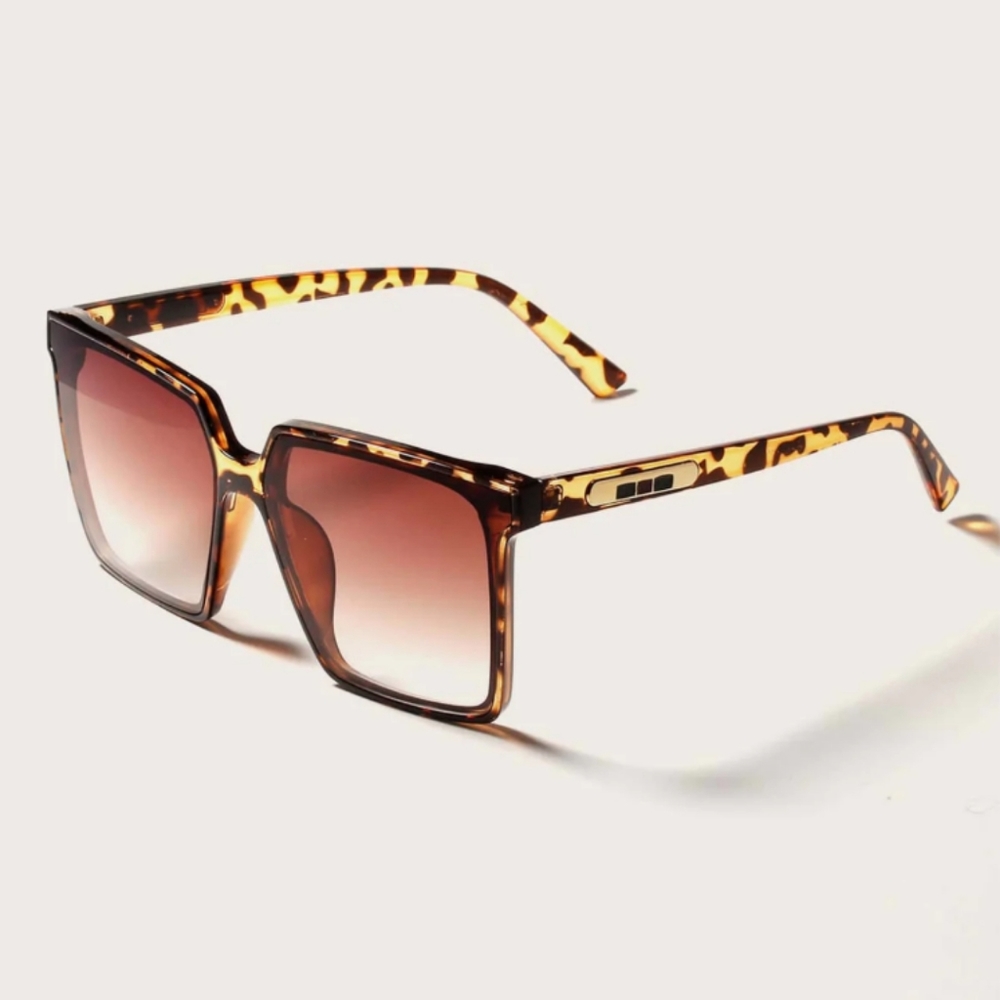 Sunglasses in "Leopard"